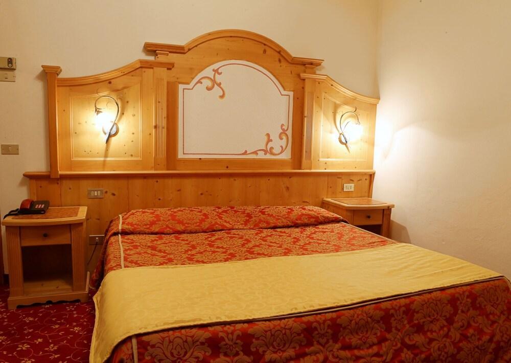 פאי דלה פאגאנלה Hotel Belvedere Srl מראה חיצוני תמונה