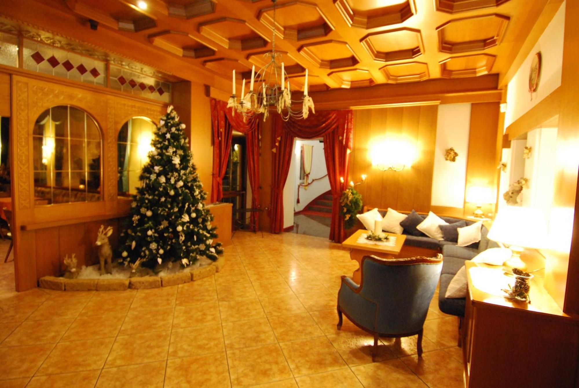 פאי דלה פאגאנלה Hotel Belvedere Srl מראה חיצוני תמונה