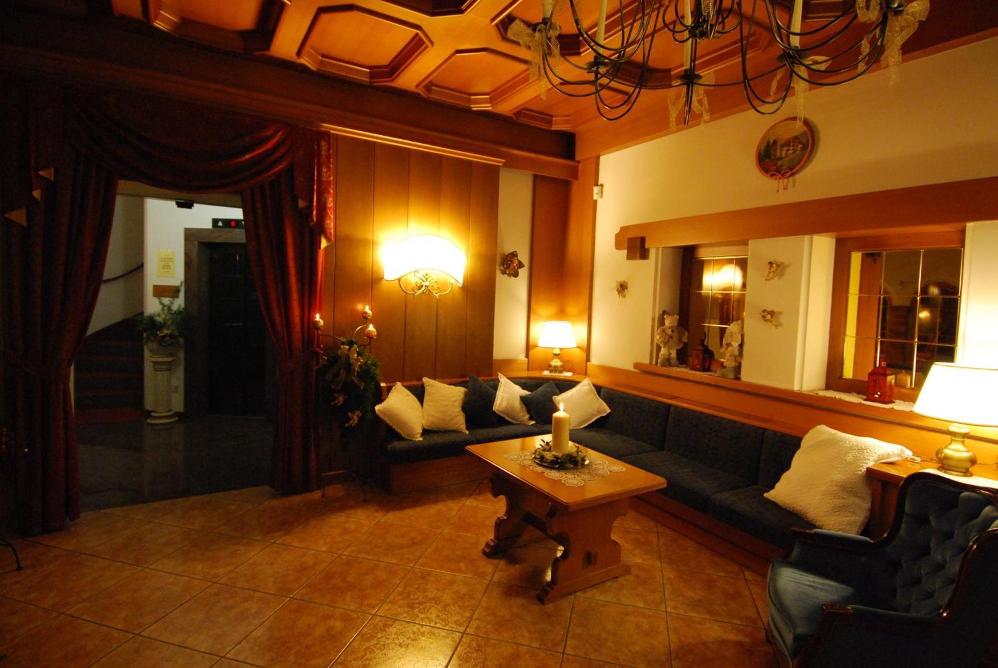 פאי דלה פאגאנלה Hotel Belvedere Srl מראה חיצוני תמונה