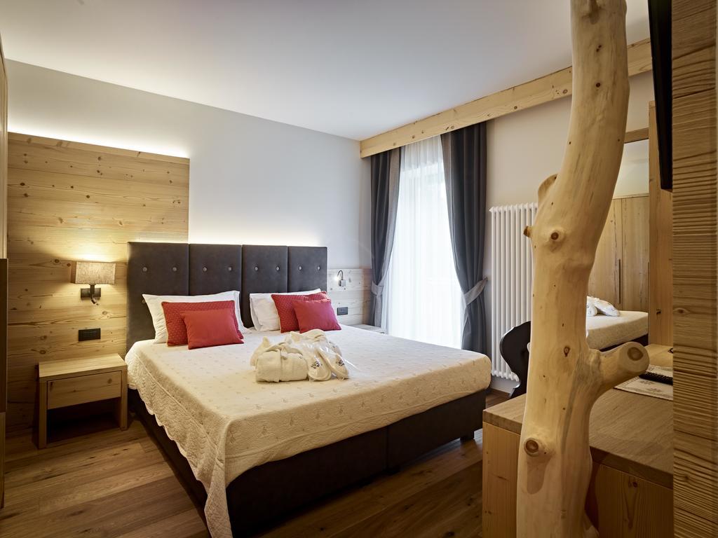פאי דלה פאגאנלה Hotel Belvedere Srl מראה חיצוני תמונה